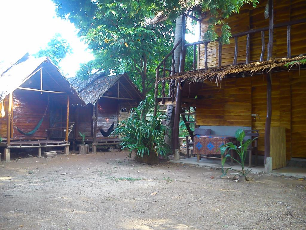 Easy Huts Hotel Ko Lanta Buitenkant foto