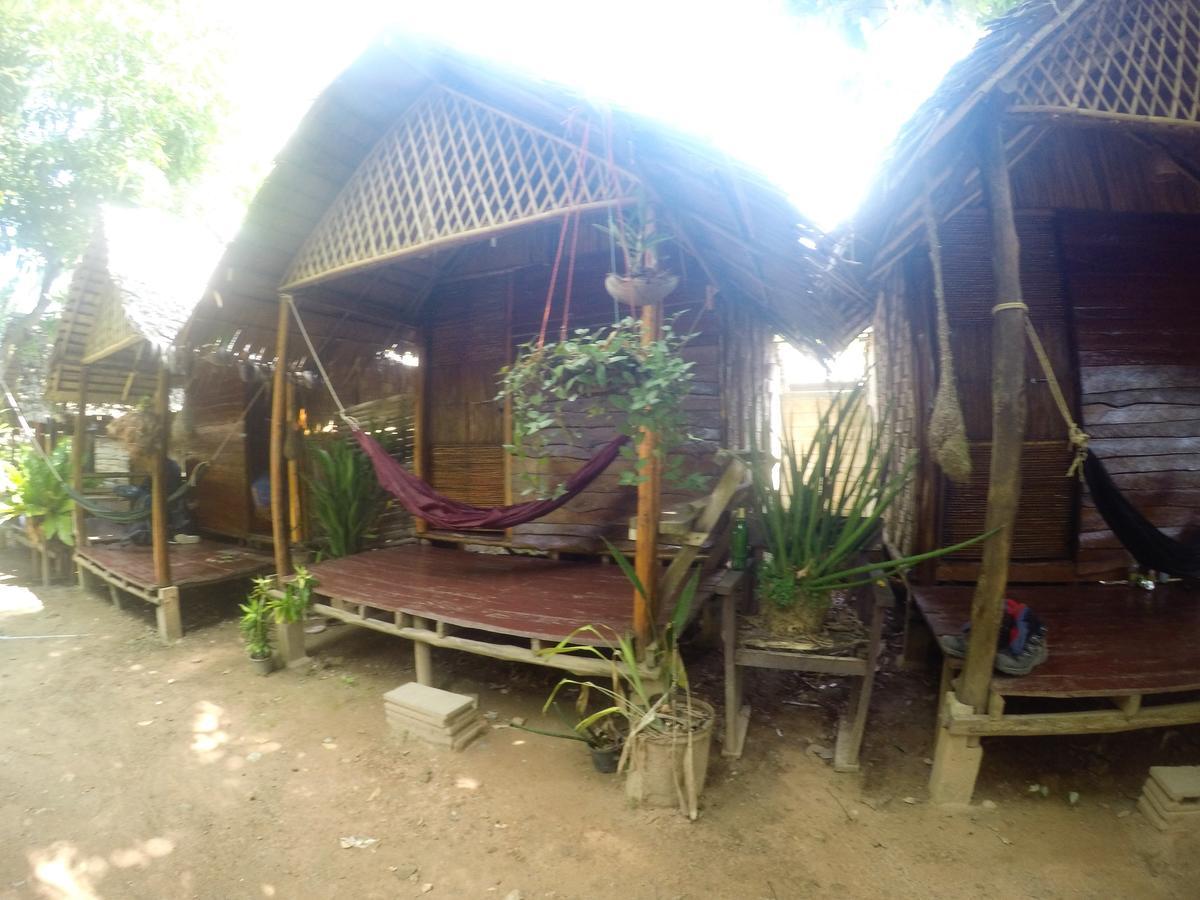 Easy Huts Hotel Ko Lanta Buitenkant foto
